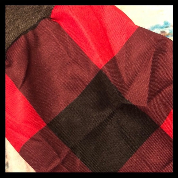 ʀᴀɢʟᴀɴ ᴛᴜɴɪᴄ ᴡɪᴛʜ ʀᴇᴅ ᴀɴᴅ ʙʟᴀᴄᴋ ᴘʟᴀɪᴅ sʟᴇᴇᴠᴇs - Picture 3 of 3